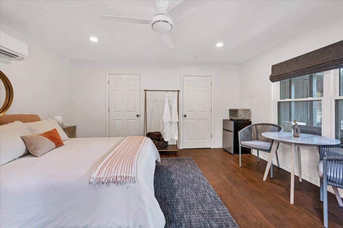 Relaxing Alpaca Ranch Mins From Downtown Wimberley Villa Buitenkant foto