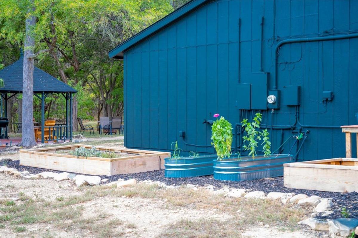 Relaxing Alpaca Ranch Mins From Downtown Wimberley Villa Buitenkant foto